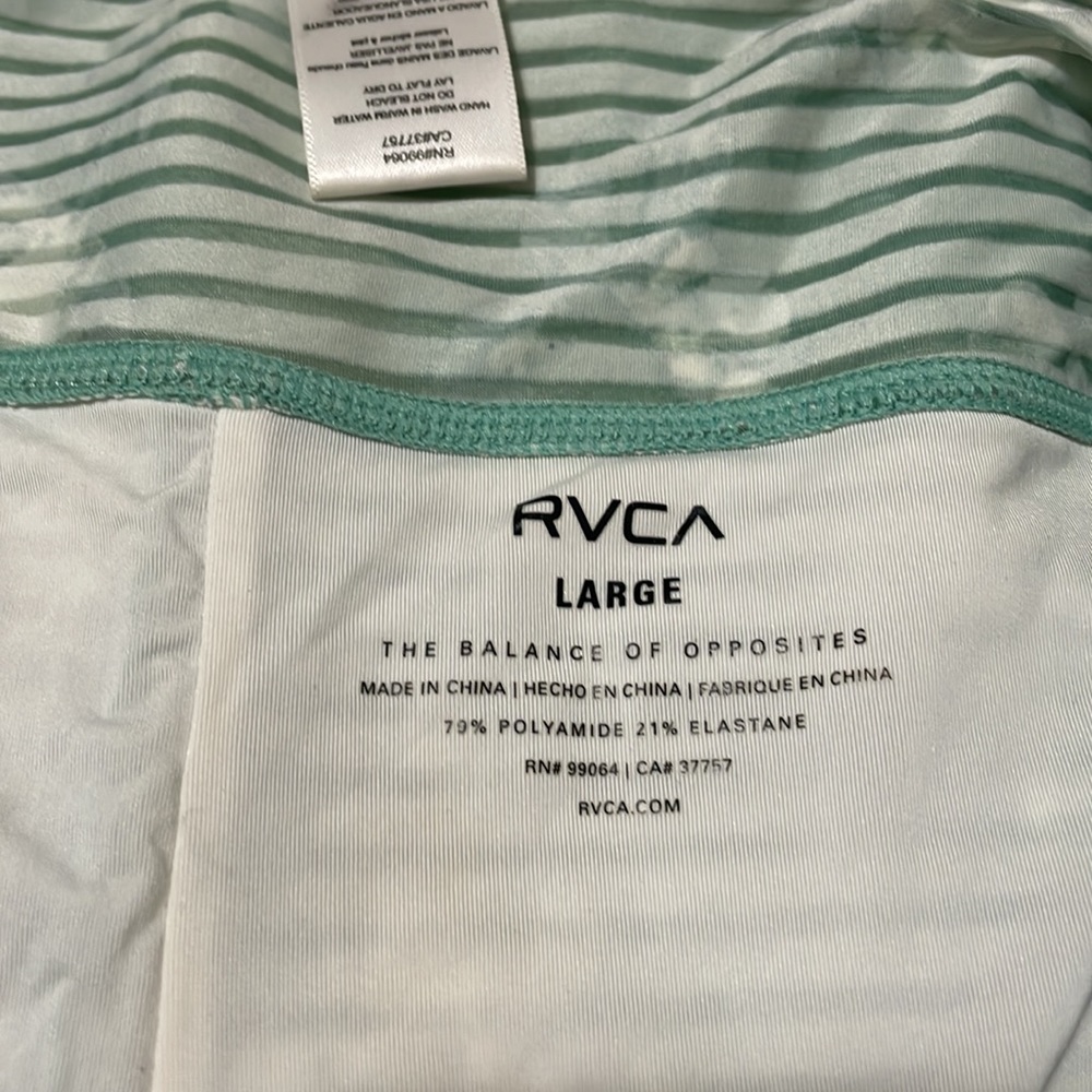 Rvca Matching Triangle Bikini Set. Large. - image 3